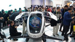 Drone chở người là sản phẩm công nghệ nổi bật trong năm 2016.