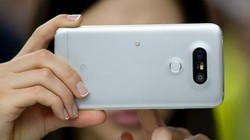 Ống kính thứ 2 trên G5 hỗ trợ chụp góc rộng 135 độ rất hữu dụng cho nhiều trường hợp-(Ảnh: AFP).