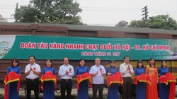 Khai trương tàu hàng nhanh Bắc- Nam- (Ảnh: SGGP).