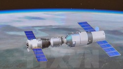 Tàu Thần Châu 10 tự động ghép nối với môđun Thiên Cung. Ảnh minh họa. (Nguồn: THX/TTXVN)