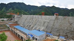 Thuỷ điện Sơn La có công suất phát điện lớn nhất cả nước cũng là nhà máy lớn nhất trên sông Đà- (Ảnh minh họa).