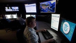 FBI có thể mở khóa và truy cập dữ liệu của hơn 80% thiết bị cần điều tra- (Ảnh: AFP).