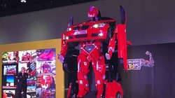 Dù thiết kế như một chiếc ôtô nhưng Antimon không được cấp giấy phép lưu hành trên đường.