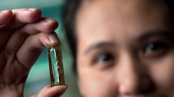 Các nhà khoa học đã vô tình phát hiện ra loại pin smartphone có thể dùng trong 400 năm