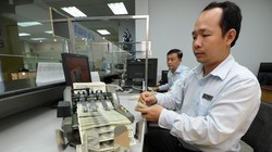 Thị trường tiền tệ năm 2016 được cho là bất định với giới tài chính - Ảnh: Kinh Luân