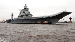 Tàu sân bay "Vikramaditya" dẫn đầu hạm đội Ấn Độ tiến vào cảng Colombo