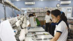 Máy móc, thiết bị sản xuất là tài sản của doanh nghiệp. Việc cấm chuyển nhượng máy móc đã qua sử dụng nhập khẩu là can thiệp sâu vào quyền kinh doanh của doanh nghiệp. Ảnh: UYÊN VIỄN