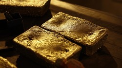 Nện đáy, giá vàng thế giới vẫn vượt SJC 600 nghìn đồng