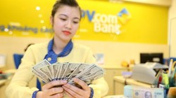 Nếu để ý trong chỉ thị Thống đốc vừa ban hành, “dự trữ ngoại hối” là cụm từ không thấy xuất hiện. Hẳn là nhà điều hành đã lường trước áp lực và khó khăn - Ảnh: Quang Phúc.