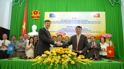 Ngân hàng Thế giới và Ngân hàng nhà nước Việt Nam ký hiệp định cho các khoản vay và tín dụng.