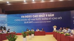 “Vn-Index cao nhất 9 năm: Chứng khoán Việt Nam trước kỳ vọng mới” là chủ đề của hội thảo này. (Ảnh: X.T)