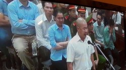 Câu nói của bị cáo Nguyễn Quốc Chiến khiến Hà Văn Thắm và Nguyễn Minh Thu bật khóc nức nở. (Ảnh: K.T)