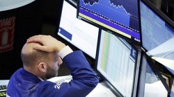 Dow Jones giảm hơn 600 điểm, "thổi bay" mọi thành quả trong năm 2018.