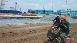 Một góc công trường Khu liên hợp gang thép Hòa Phát Dung Quất.