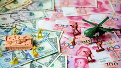 Con át chủ bài trong tay Trung Quốc có thể làm Mỹ điêu đứng: Bán tháo trái phiếu kho bạc Mỹ