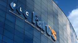  Không lâu sau khi giúp ông Trịnh Văn Quyết giàu nhất sàn chứng khoán Việt Nam, cổ phiếu ROS đã bước vào giai đoạn thoái trào.