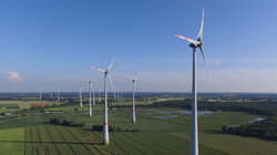 Nhà máy điện gió xanh Sông Cầu, giai đoạn 1 có tổng vốn đầu tư 1.764 tỉ đồng (Nguồn: Internet)