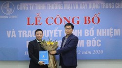 Ông Hồ Sỹ Hòa (phải) - Chủ tịch HĐTV Công ty TNHH Thương mại và Xây dựng Trung Chính (Ảnh: Trung Chính) 