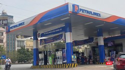 Giá xăng lập kỷ lục mới: 32.870 đồng/lít