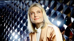 Chân dung em gái tài năng của Elon Musk