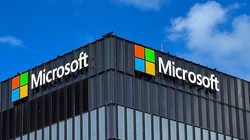 Microsoft bổ nhiệm lãnh đạo mới cho Windows và Surface