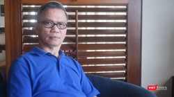 TS Nguyễn Hữu Liêm là giáo sư triết tại San Jose City College.