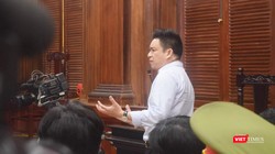 Bác sĩ Chiêm Quốc Thái bức xúc căng thẳng trong phiên tòa sơ thẩm 