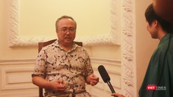 NSND Đặng Thái Sơn trả lời VietTimes sau buổi tập sáng 24/8 tại Nhà hát TP.HCM.