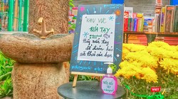 Góc rửa tay sát khuẩn trên đường sách TP.HCM