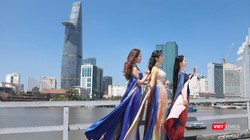 Nhóm Phù sa đẹp dịu dàng, lộng lẫy trong áo dài của NTK Việt Hùng (Ảnh: Hứa Quý Long) 