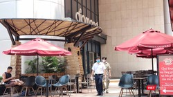 Yêu cầu đóng cửa quán cà phê, nhà hàng chống dịch COVID-19 từ chiều nay 24/3 (Ảnh: Hòa Bình) 