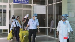 Ca bệnh số 22 người Anh sau 3 lần âm tính, tạm biệt bệnh viện Đà Nẵng, đến TP.HCM để quá cảnh đi Anh đã có kết quả dương tính trở lại (Ảnh: Hồ Xuân Mai) 