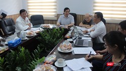 PGS.TS Lương Ngọc Khuê, Cục trưởng Cục quản lý Khám, chữa bệnh tại buổi  họp với BV Truyền máu Huyết học TP.HCM ngày 3/7 (Ảnh: Lê Hảo) 