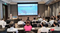 Ông Nguyễn Hoàng Hiệp, Giám đốc Công ty Hitachi Systems Việt Nam phát biểu tại Hội thảo “Chuyển đổi công nghệ số trong sản xuất” (Ảnh: Hoàng Hải) 