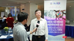 TS. Tạ Văn Lợi – Viện trưởng Viện Thương mại và Kinh tế Quốc tế (ĐH Kinh tế Quốc dân) tại chương trình đào tạo chuyển đổi số (Ảnh: HB) 