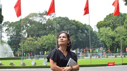 Nhà văn Trầm Hương vừa ra mắt cuốn Đường 1C huyền thoại - Ảnh: Hoà Bình 