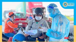 TP.HCM không kiểm tra giấy xét nghiệm âm tính với SARS-CoV-2 với người ra đường trong trường hợp thật sự cần thiết - Ảnh: HCDC