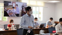 Bác sĩ Nguyễn Hữu Hưng - Phó Giám đốc Sở Y tế TP.HCM thông tin về số ca bệnh COVID-19 tại TP.HCM. Ảnh: Khang Minh
