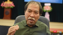 Nhà thơ Nguyễn Quang Thiều - Chủ tịch Hội Nhà văn Việt Nam nói về việc đưa văn chương Việt ra thế giới. Ảnh: Hoà Bình