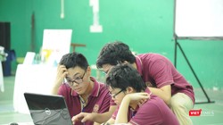 Hình ảnh ghi tại cuộc thi Lập trình Robot Olympic truyền thống 30/4 ở trường chuyên Lê Hồng Phong (TP.HCM) 