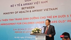 Thứ trưởng Bộ Y tế Nguyễn Viết Tiến phát biểu tại buổi lễ