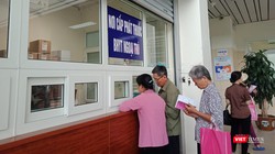 Khu vực phát thuốc bảo hiểm y tế tại Bệnh viện K.