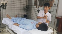 Bác sĩ khám chữa bệnh tại Bệnh viện Hữu nghị đa khoa Nghệ An