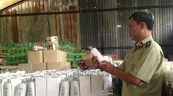 Lực lượng chức năng kiểm tra thực tế sản phẩm