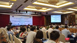 Các chuyên gia chia sẻ kinh nghiệm và các biện pháp tăng cường phòng chống bệnh dại tại địa phương.