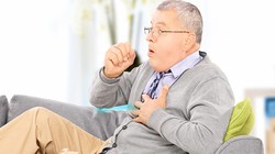 Bệnh nhân mắc phổi tắc nghẽn mạn tính (Ảnh minh họa)