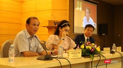 Ông Nguyễn Việt Cường – Chánh Thanh tra Sở Y tế Hà Nội cùng các chuyên gia tại diễn đàn chủ đề làm đẹp tổ chức tại Hà Nội ngày 15/10.