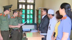 Công an Thanh Hóa thi hành lệnh bắt tạm giam các bị can.