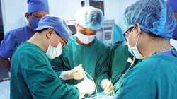 Một ca phẫu thuật tại Bệnh viện Hữu nghị Việt Đức (Ảnh: Bệnh viện Hữu nghị Việt Đức)