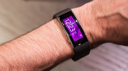 Microsoft kêu gọi đổi Apple Watch cũ lấy Band 2 mới